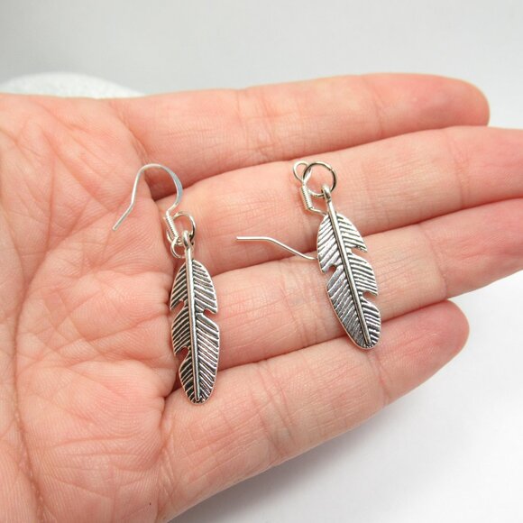 Trio of leaf earrings 3 - Picture 6 of 6